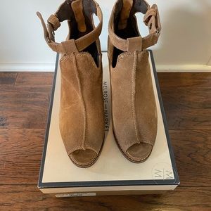 ARIAT LEATHER WEDGE HEELS